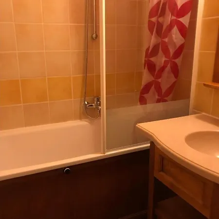 Le Hameau Du Holiday home